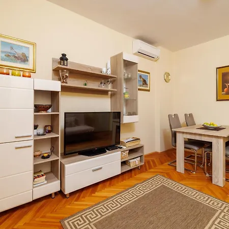 Keko Apartament *