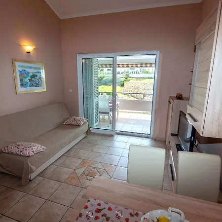 Apartment Keko - 100 M From The *