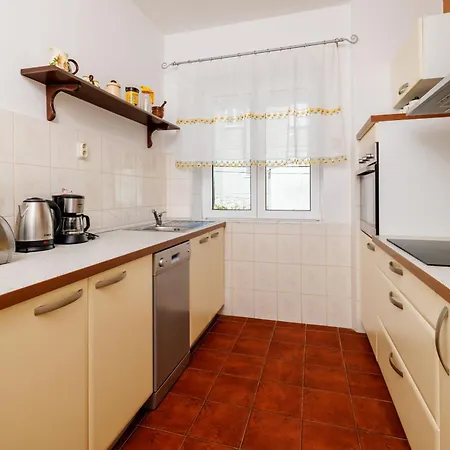 Keko Apartmán Banjol